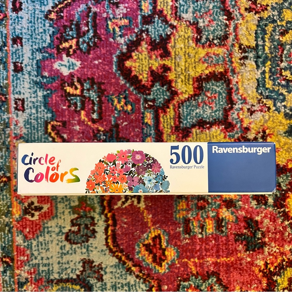 Ravensburger Circle of Colors 500 piece round Puzzle with Floral Design - Picture 3 of 4